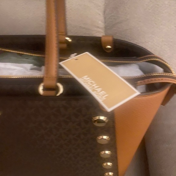 NEW AUTHENTIC Michael Kors tote - Picture 11 of 12